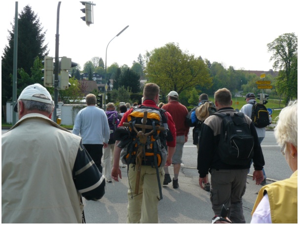 584x433 pixels (97K)